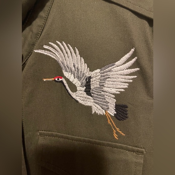 Forever 21 green embroidered jacket size small. Bird and floral design NWT - Picture 3 of 4